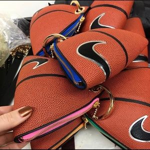 Andrea Bergert Basket Ball Mini Purse. Color: Pink zipper